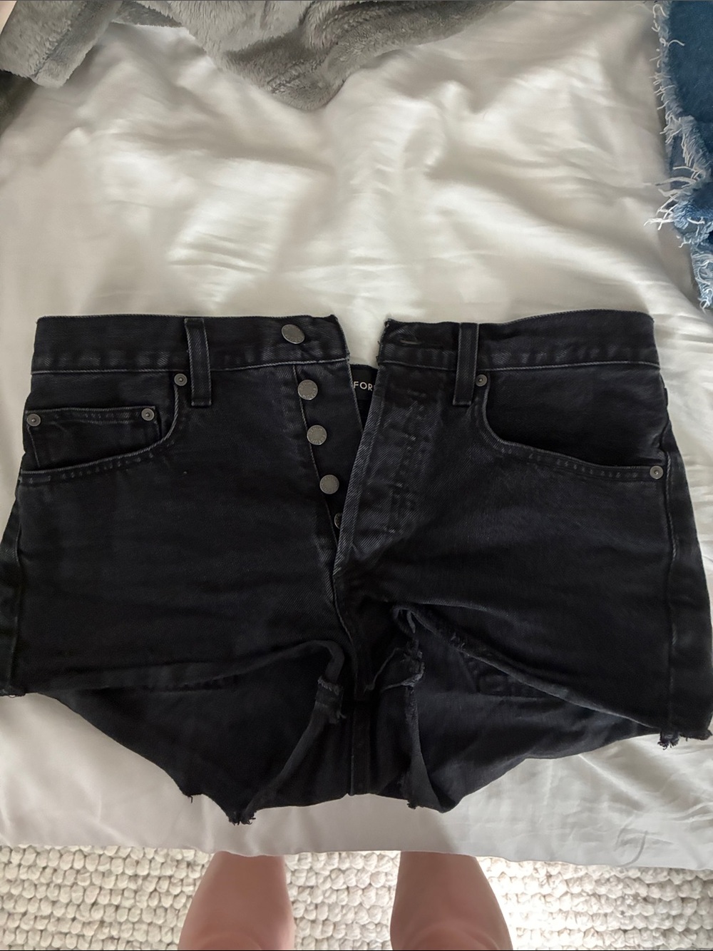 Denim ForumBlack Slim Denim Shorts